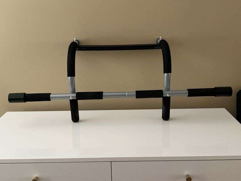 Iron Gym Pro Fit Doorway Chin-Up Bar…..36-1/2” image