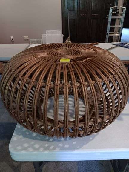 Rattan foot rest image