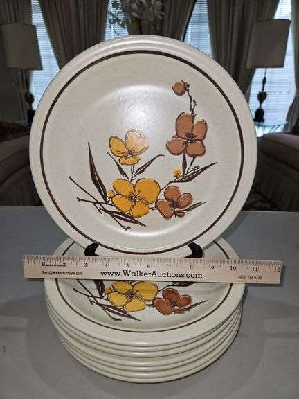 Set of Eight(8) Vintage Homer Laughlin 1977 Harvest Pattern Dinner Plates Brown/Gold in very good vintage condition... image