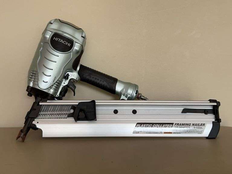 Hitachi NR90AES1 Pneumatic 3-1/2” Framing Nailer image