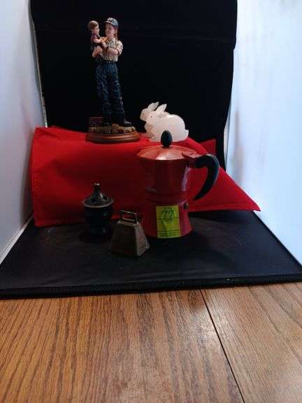 Group miscellaneous decor..see photos image