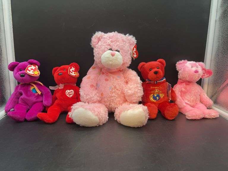 Grouping of TY Beanie Babies and other brands…..please see all grouped pics image