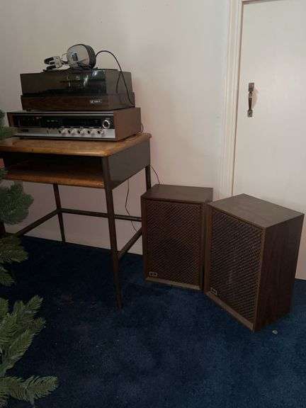 Milovac AM/FM Cassette stereo and Milovac turntable….with 2 Linear Suspension (model 22-2B) speakers…..DESK NOT INCLUDED image