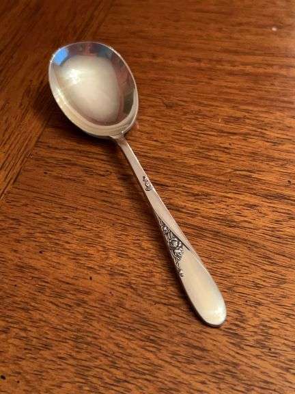 Sterling Easterling Rose Spray Cream Soup Spoon…..29.7 grams image