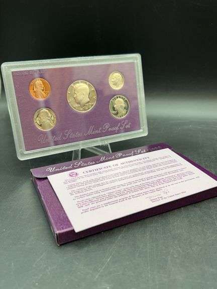 U.S. Mint 1990 Proof Set in original box and with COA image