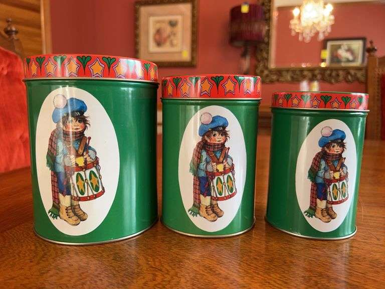 Set of 3 decorative nesting tins…..5-1/2, 5 and 4-1/2” tall image