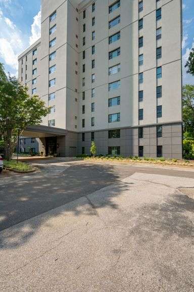1 Bed 1.5 Bath Condo image