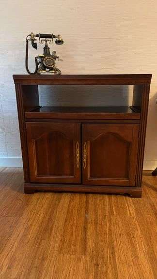 Cherry finish TV stand with pull out tray…..CONTENTS NOT INCLUDED image