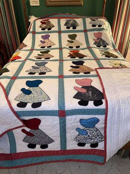 Vintage King Size Sun Bonnet Sue Appliqued Quilt image