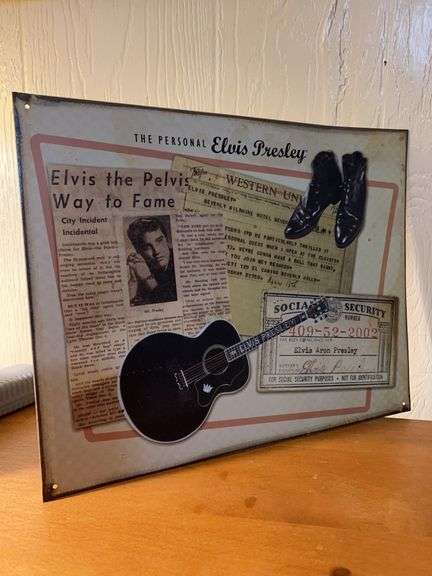 Metal Elvis sign…..15 x 12 image