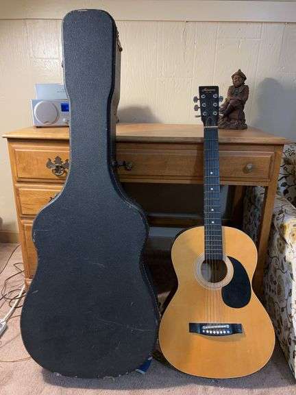 Harmony handcrafted guitar (model H5493N) with hard shell case (shows wear from normal use) image