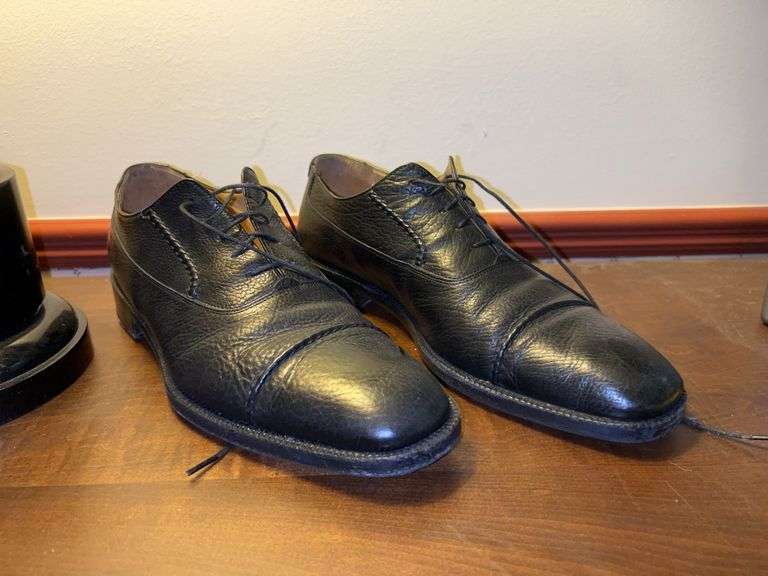 Men’s Cole Haan black leather Oxfords…..size 11D image