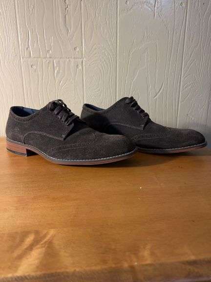 Pair of men’s Joseph Abboud chocolate brown Oxfords…..size 11…..in good condition image