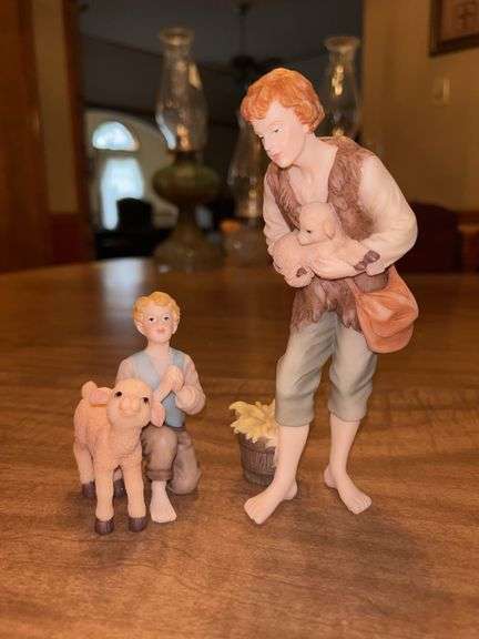Seraphim Classics 2-piece resin Shepherd Set in original box image