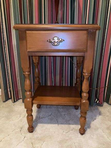 Vintage cherry single-drawer side table in really good condition…..16-3/4 x 13-1/2 x 27 tall image