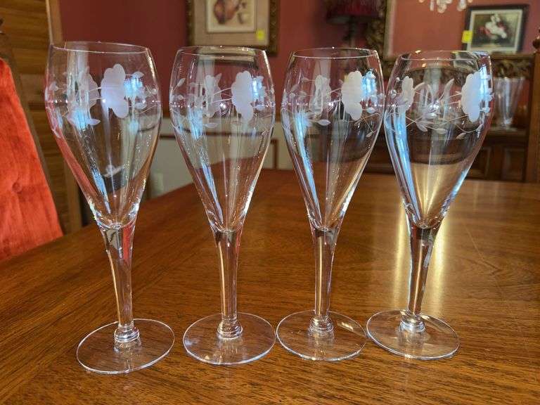 Set of 4 Princess House Crystal Heritage Design Toasting Glasses…..8” tall image