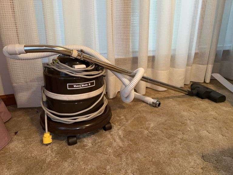 Rare Vintage Water Matic II Filter Magic WaterMatic Vacuum with accessories image