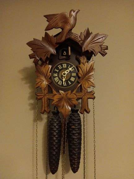 Antique Coo-Coo Clock. Works sometimes