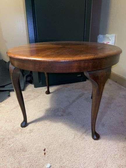 Round Queen Anne style side table…..shows normal wear…..23”D x 17 tall image