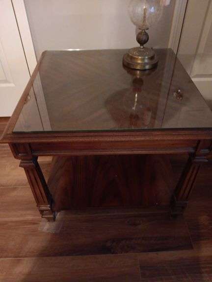 Wood Square Table with a glass top 26x26x23
