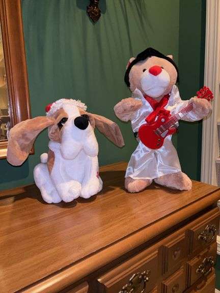Grouping of (2) animated plush toys…..left is Mingle & Jingle from Cracker Barrel (original box) and right is Preferred Plush Elvis (no box) image