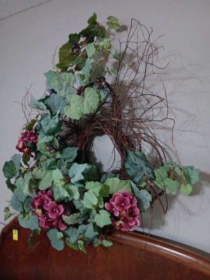 Hydrangea grapevine wreath