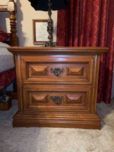 Great looking MCM Link-Taylor 2-drawer nightstand….26 x 17 x 23 tall…..one very minor blemish on top image