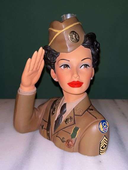 Limited Edition (363/1500) Cameo Girls Deluxe “Martina 1942 - Welcome Attention” Lady Vase…..6-3/4” tall and in original box image
