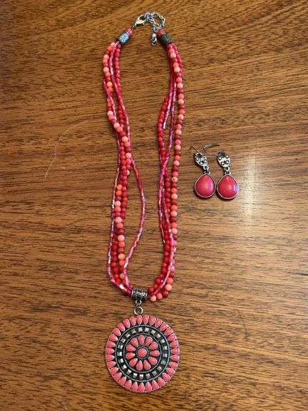 Great looking 4-strand coral colored beaded necklace with medallion pendant and matching teardrop earrings image