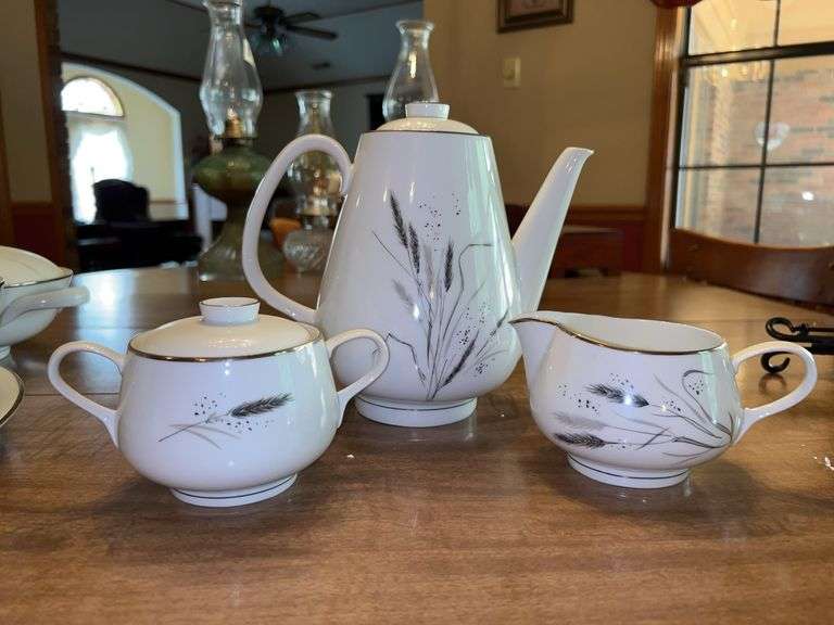 (4) accessory pieces of Easterling Ceres China with platinum rim…..teapot, creamer, lidded sugar bowl and s/p shakers (see pics) image