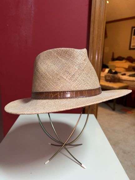 SIMA International men’s straw hat with leather hat band…..Size XL image
