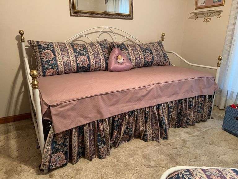 White metal daybed with trundle bed and all linens/matresses image