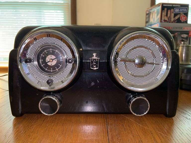 Vintage Crosley CR52 Collectors Edition Clock/Radio…..radio and clock are in working condition….could not get cassette to play image