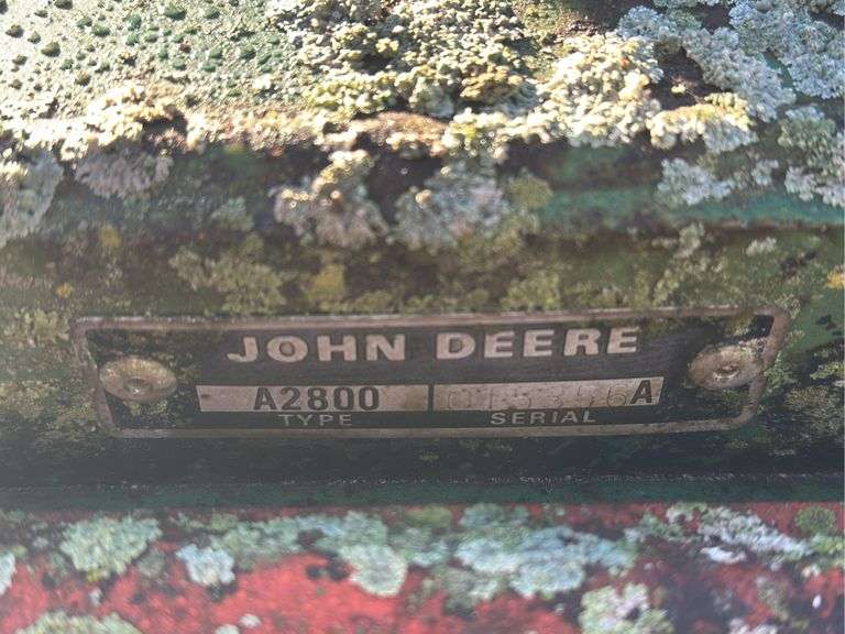 John Deere 2800 Plow