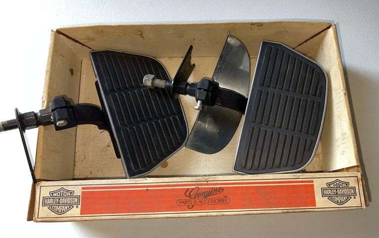 Harley Davidson Foot Pegs & Parts image