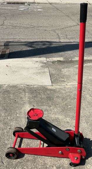Heavy Duty Floor Jack image