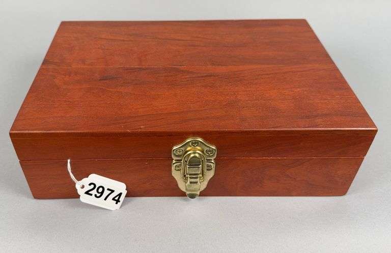 Wooden Pistol Display Case image