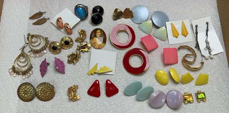 Assortment of Earrings image