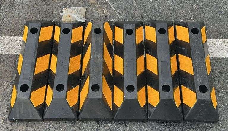 (6) Parking Blocks image