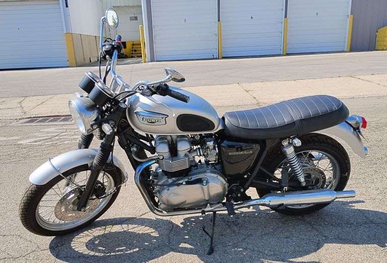 2006  TRIUMPH  Bonneville image