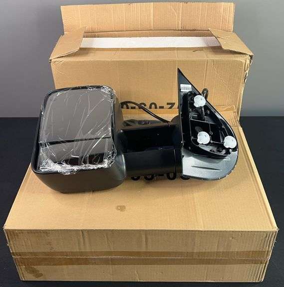 (2) NIB GM, Chevy, & GMC 2003-07 Heated Mirrors image