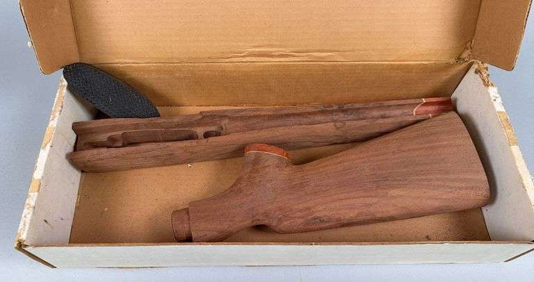 British Enfield MK3 Walnut Stock image