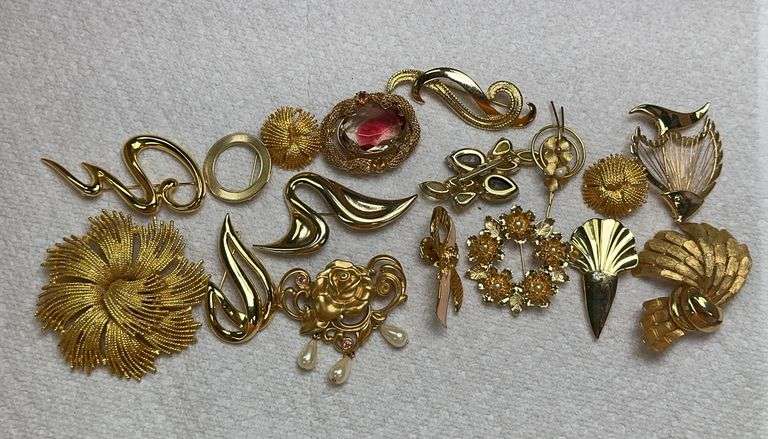 Gold Colored Broaches image