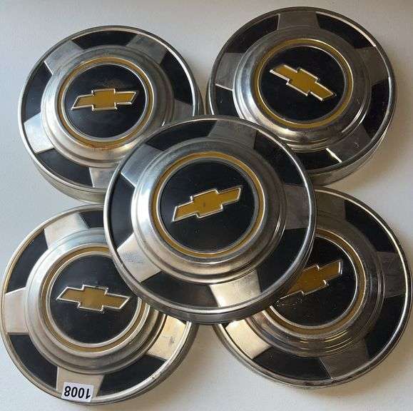 (5) Chevrolet Retro Dog Dish Hub Caps image