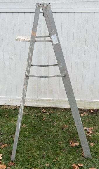 6 Foot Aluminum Step Ladder image