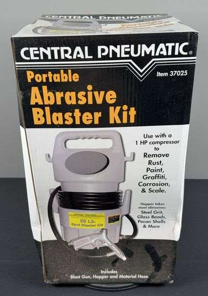 Central Pneumatic Portable Abrasive Blaster Kit image