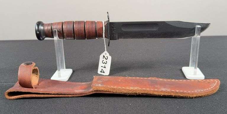 KA-BAR USMC Knife & Leather Sheath image