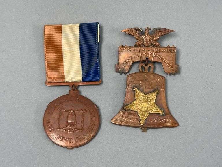 Pair of National Encampment Souvenir Badges Pennsylvania image