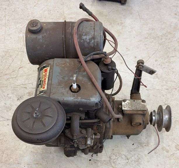 Wisconsin Model AENL Engine image