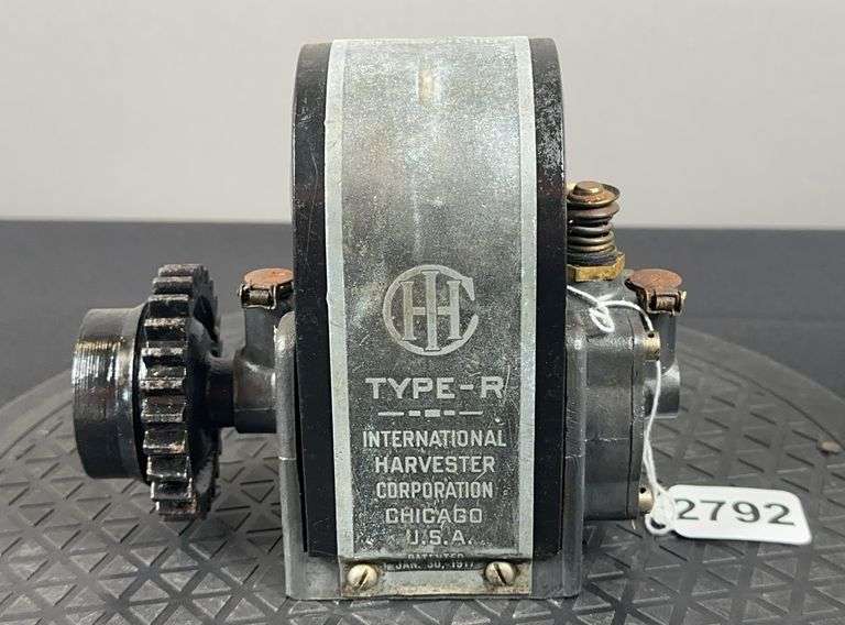 International Harvester Type-R Magneto image